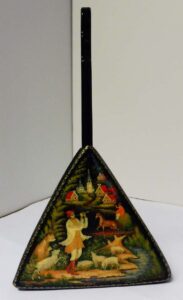Lacquer box Musical instrument