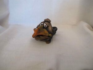 Figurine of a crow