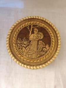 Round Birch bark box