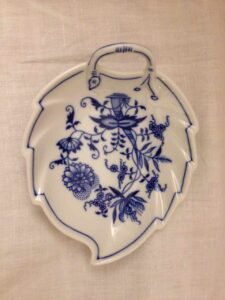 Leaf dish