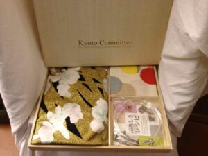 Commemorative Furoshiki gift set (Kyoto)