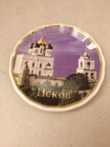 Souvenir magnet (Pskov)