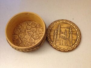 Box with lid