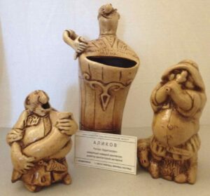 Set of three ceramic figurines