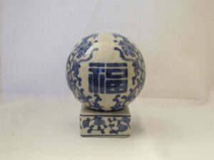 Chinese sphere with the ideogram of Fortune ( Fu)