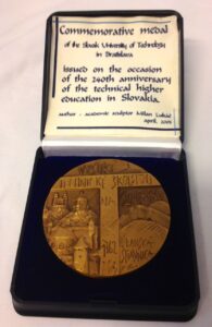 Commemorative medal (Slovak University of Technology in Bratislava)