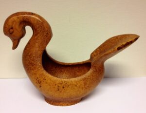 Briarwood carved duck bowl