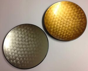 Two lacquerplates Shikki