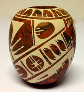 Small Pot – Mata Ortiz Pottery