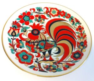 Red rooster decorative plate