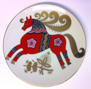 Red horse decorative plate
