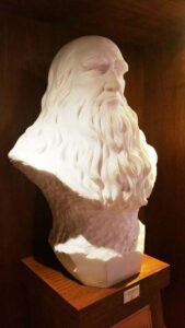 Marble bust of Leonardo Da Vinci – The Visionary Creator