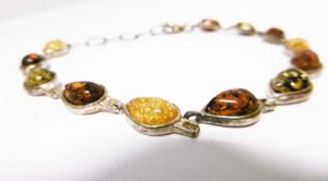 Amber chain