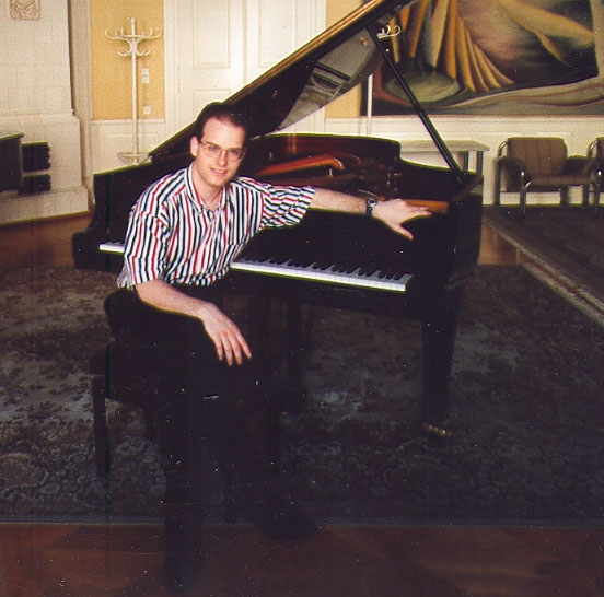 JIRI KOLLERT – PIANO