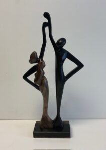 Statuette “Man, women, baby”